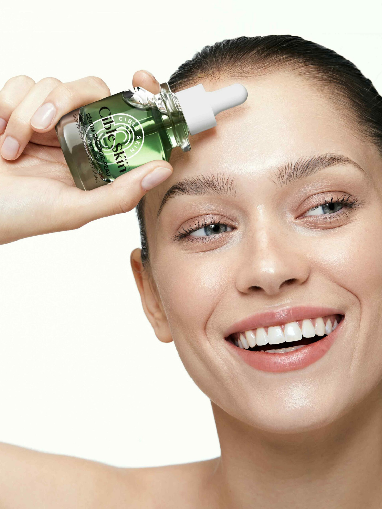 Cible Skin Sérum Seconde-Peau anti-blemish serum bottle